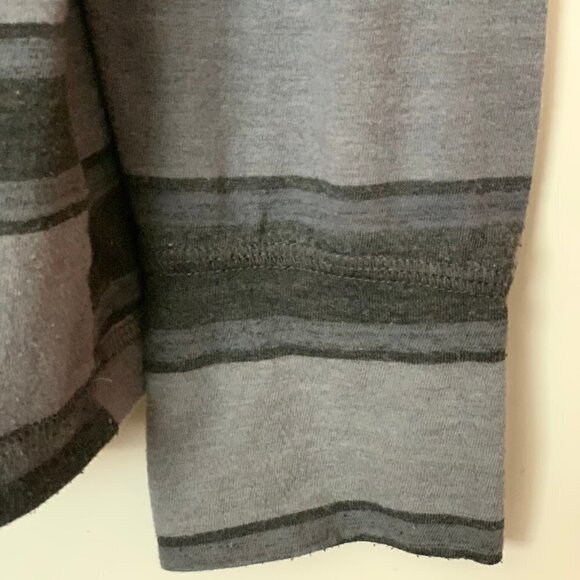 ❤️ Threads 4 Thought Gray Striped Pullover Hoodie Size L - Picture 5 of 6
